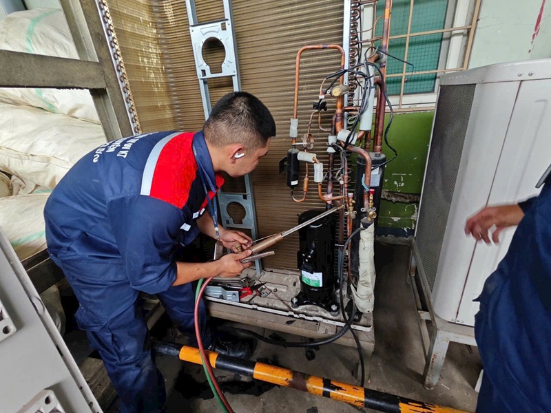 Bảo Trì Sửa Máy Lạnh Chiller Bình Dương – Giải Pháp Bền Vững Cho Hệ Thống Làm Lạnh Công Nghiệp Bao-Tri-Sua-May-Lanh-Chiller-Binh-Duong-2