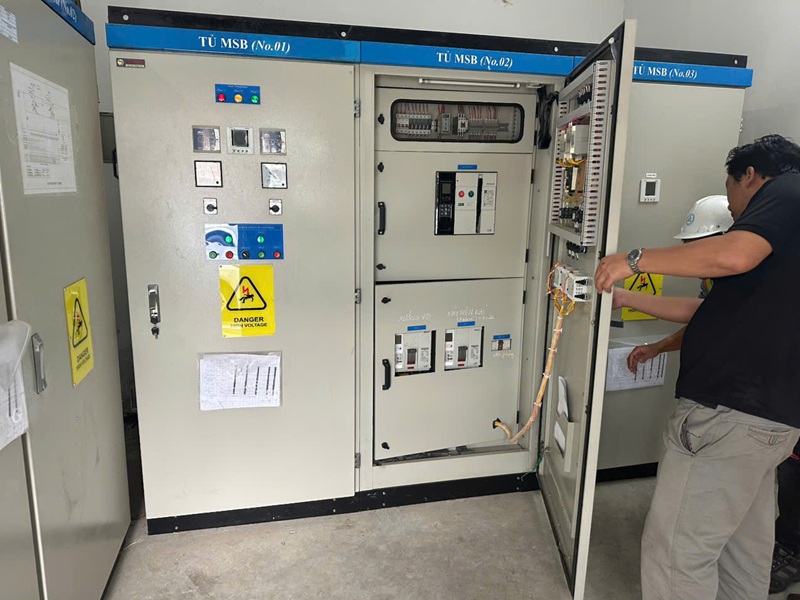 Thiết Kế Tủ Điện Công Nghiệp Dầu Giây Đồng Nai – Giải Pháp An Toàn Và Hiệu Quả Cho Doanh Nghiệp Thiet-Ke-Tu-Dien-Cong-Nghiep-Dau-Giay-Dong-Nai