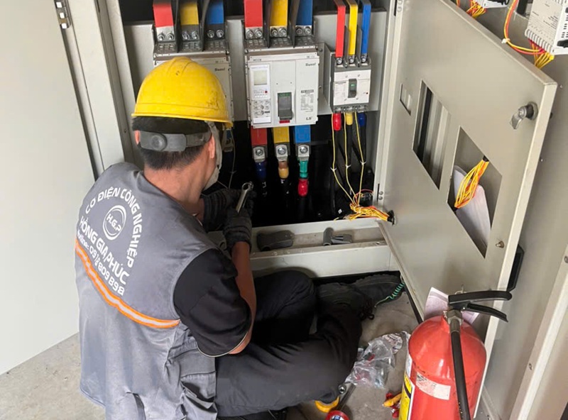 Thiết Kế Tủ Điện Công Nghiệp Giang Điền Đồng Nai – Giải Pháp Tối Ưu Cho Nhà Xưởng Thiet-Ke-Tu-Dien-Cong-Nghiep-Giang-Dien-Dong-Nai-1