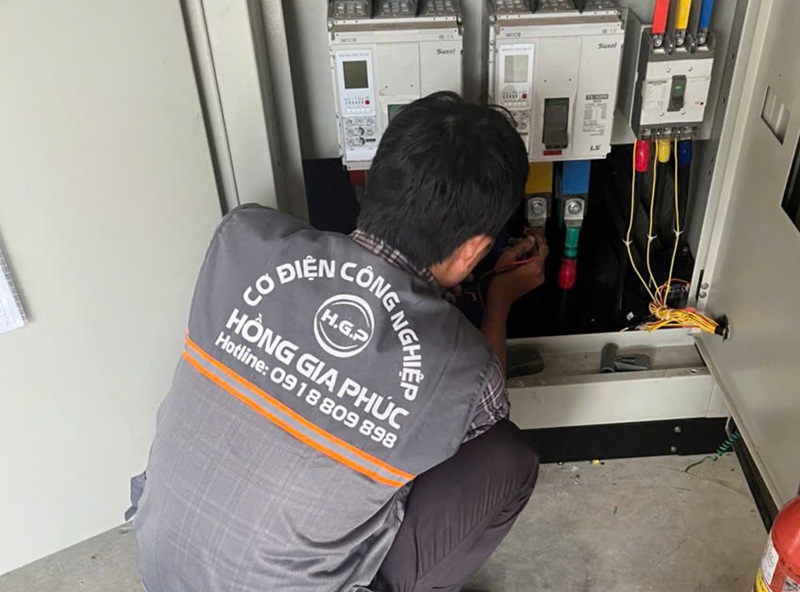 Thiết Kế Tủ Điện Công Nghiệp Long Đức Đồng Nai – Giải Pháp Điện An Toàn Và Hiệu Quả Cho Doanh Nghiệp Thiet-Ke-Tu-Dien-Cong-Nghiep-Long-Duc-Dong-Nai-2